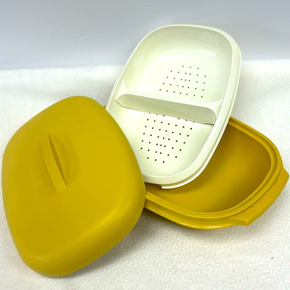 - Vintage 6 cup 1.4 L harvest gold 4 piece Tupperware divided steamer - Picture 1 of 11